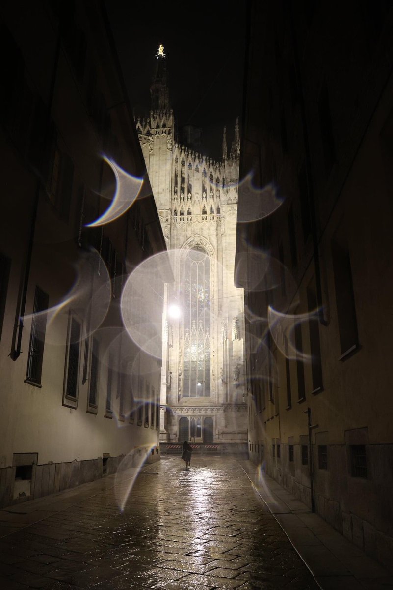 cherchiandrea's tweet photo. Semplicemente Milano (foto andrea cherchi) #milano https://t.co/TY2PSZmbzO