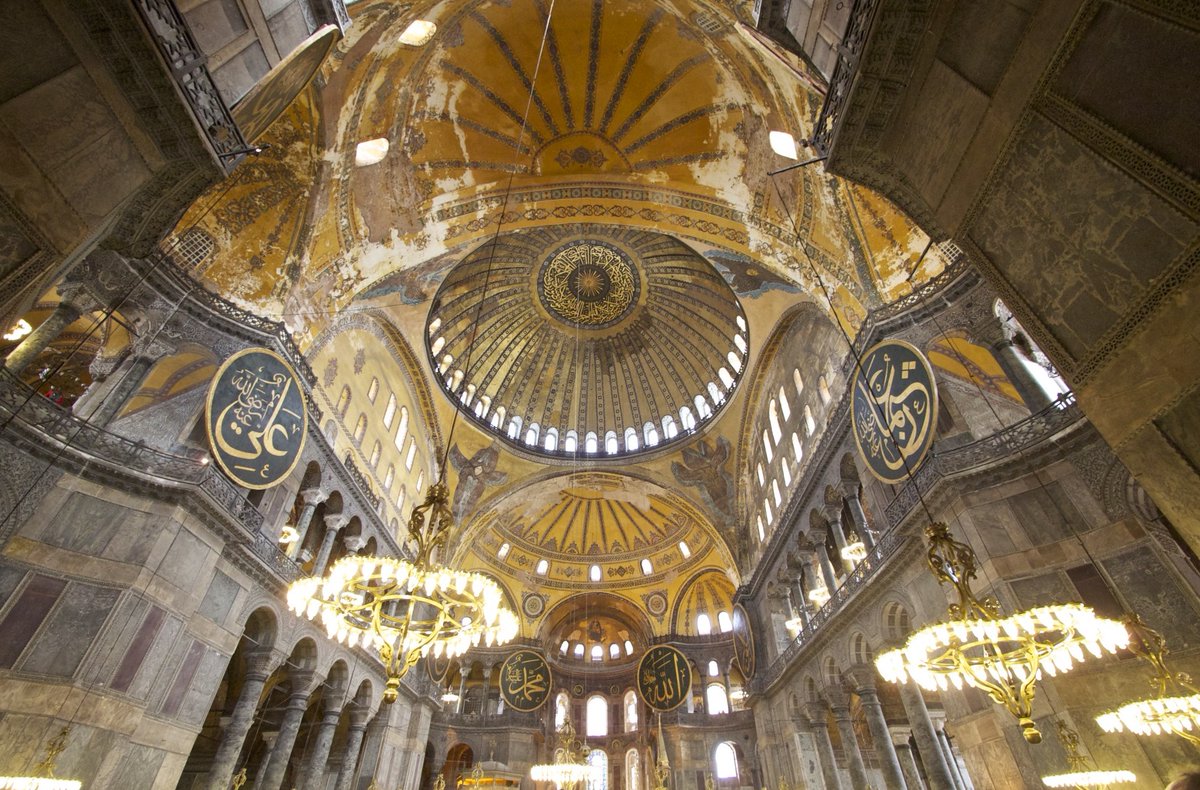 Earthquakes were obviously not the only reason for building with domes. Hagia Sophia is just as much an aesthetic marvel as it is an engineering marvel—the dome fits into the rest of a design that creates an otherworldly impression.