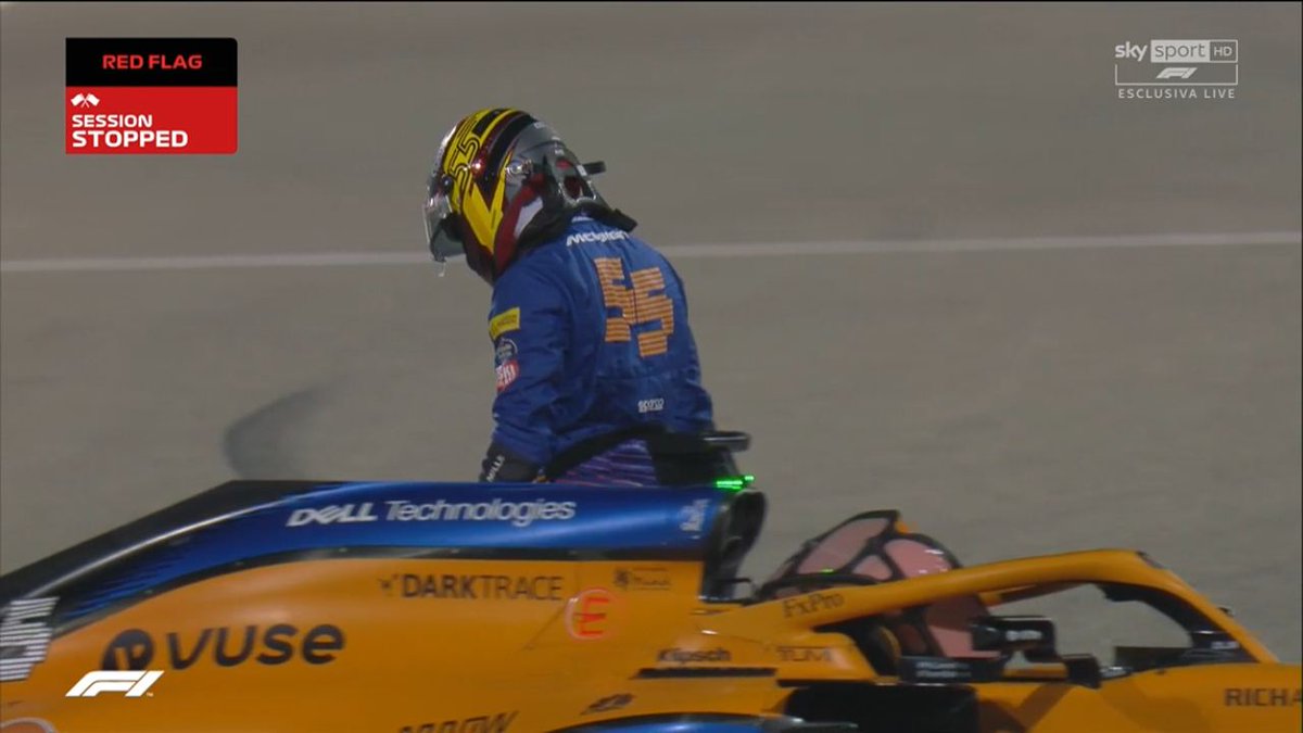 🔄 Testacoda di Sainz, non riprenderà (🏁 #Q2)
🚩 Qualifiche temporaneamente sospese
Il LIVE ➡ https://t.co/LydALJovXN
#BahrainGP #F1 #Formula1 #SkyMotori https://t.co/I3ebd8GWtN