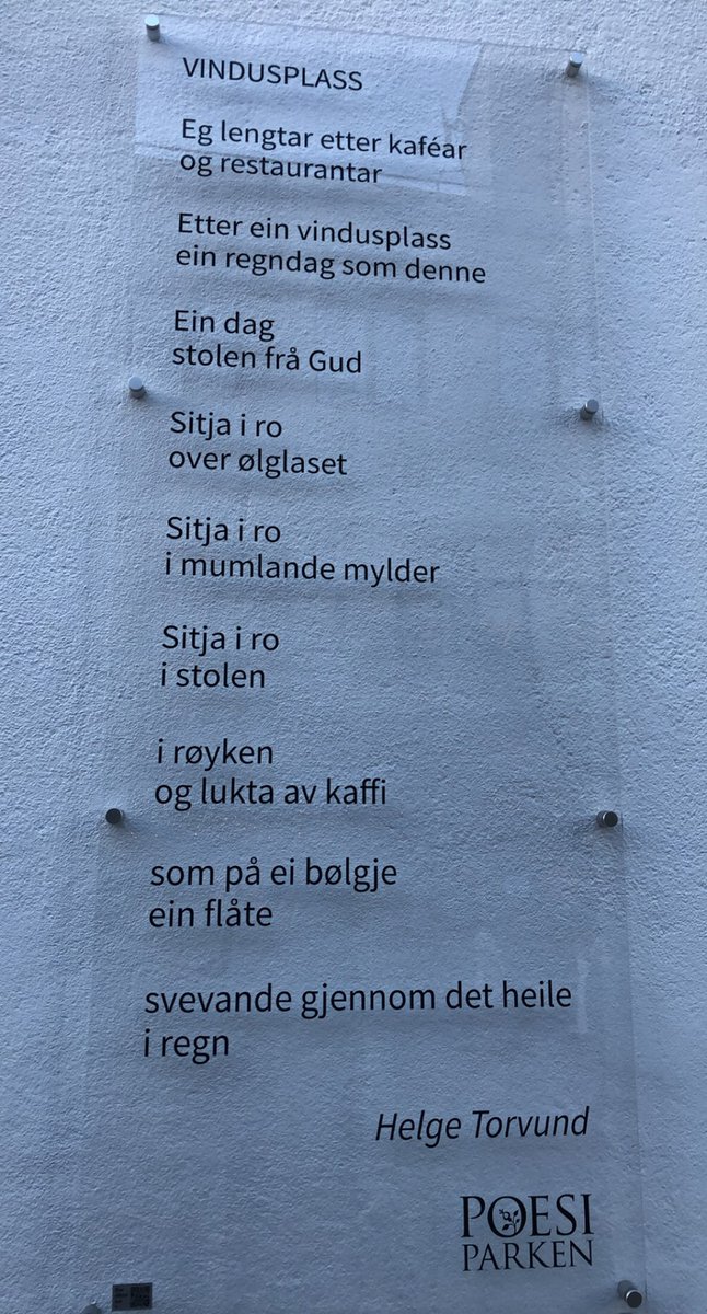 fuzzbin's tweet photo. Så hyggelig å møte @2rvund gatelangs i Larvik! https://t.co/scQRQwyNry