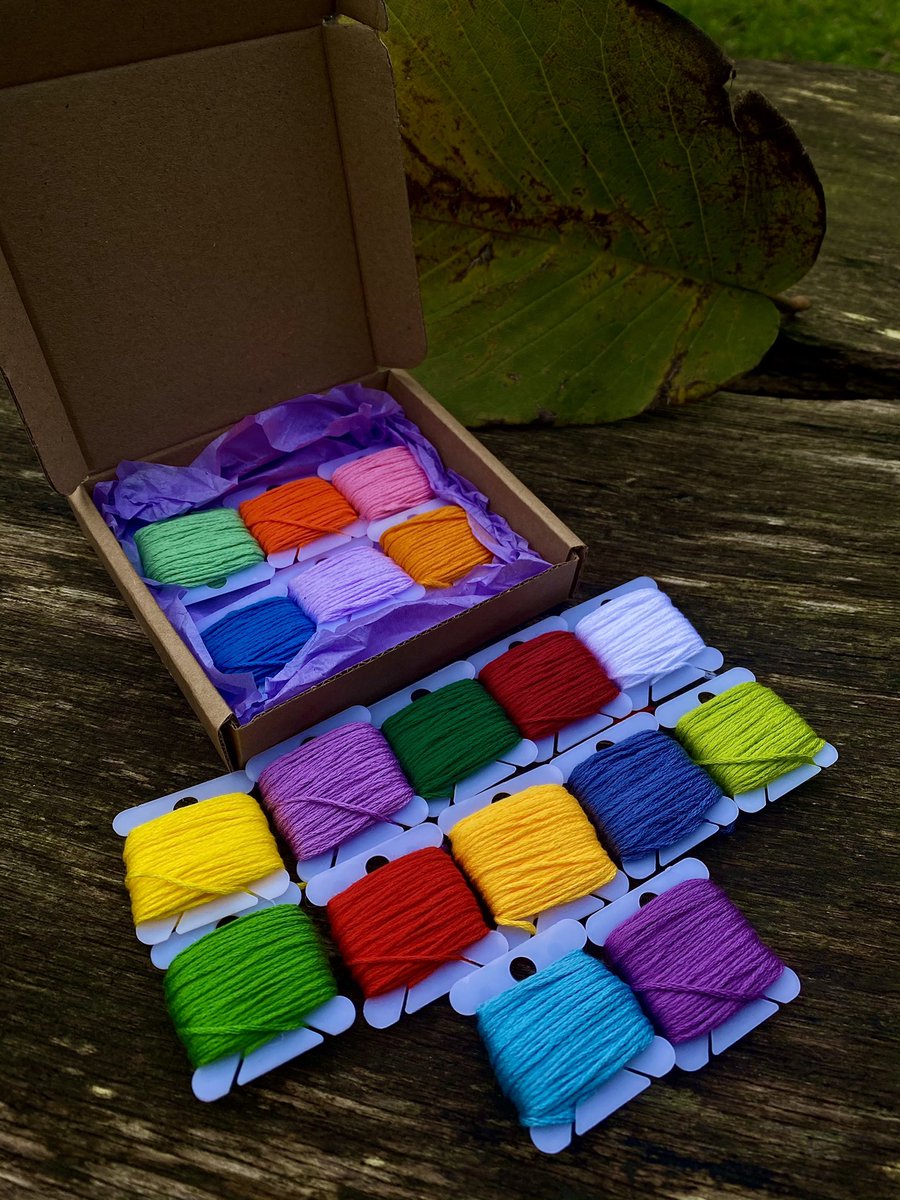 Violet_Threads_'s tweet image. Say HELLO to our palette selection which is now LIVE on our Etsy page😍 

We currently have 8 different palettes and a mystery box available to purchase 🌸 

The PERFECT stocking filler for Christmas🎄

#threads #embroidery #giftideas #violetthreads