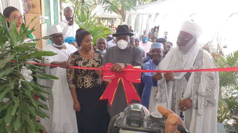 Goodluck E. Jonathan tweet media