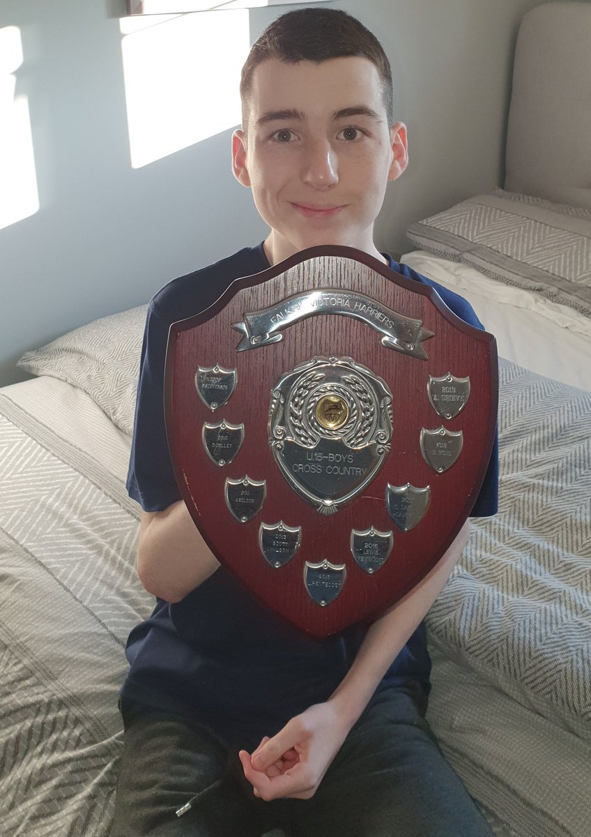 GrieveWallace's tweet photo. #strengthforadam
πͺππͺππͺππͺππͺππͺππͺπ
Nov 2019 - Adamski Post 6 week Proton Therapy and pre Chemotherapy receiving the U15 X-Country Club Championship Trophy ππ
Nov 2020 - Adamski 19 weeks post Chemotherapy handing the Trophy back for the next worthy recipient ππ https://t.co/L9eEcteICY