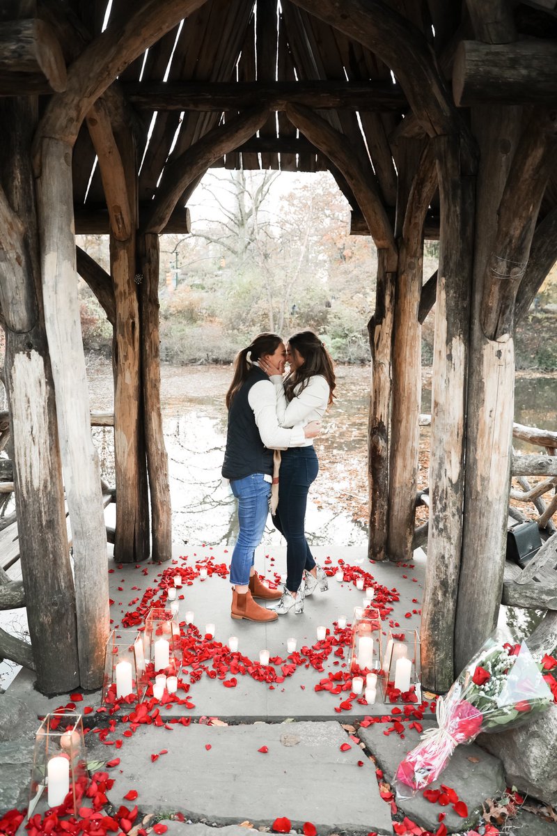 LoveAlwaysN's tweet photo. ❤️💍 https://t.co/d2AGt4sAXP