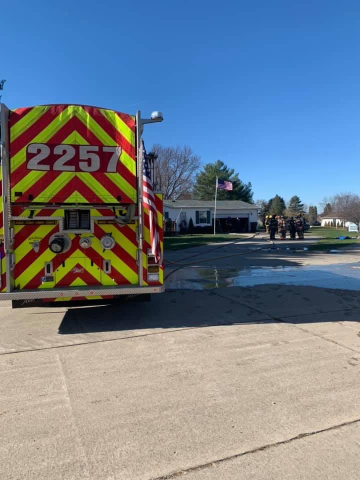 CornbeltFire's tweet photo. Cornbelt Fire responded to Partridge Ct. today for a report of a house fire. Cornbelt crews arrived on scene and found the attached garage involved with fire. Crews deployed hand lines and were able to quickly extinguish the fire and keep it from the main part of the home https://t.co/zfV2Nv6LVn