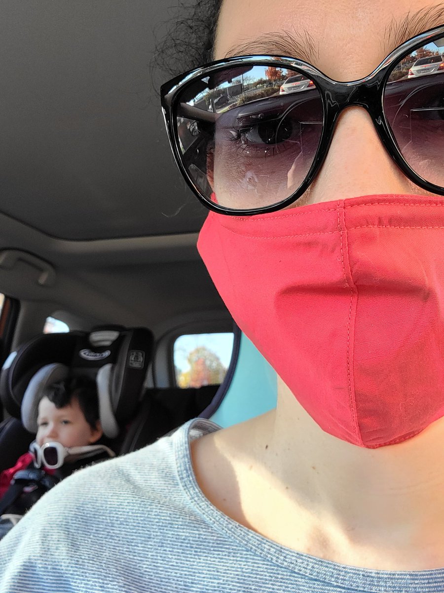 FallonMacSmore's tweet photo. Covid has made this year rough for a lot of people. I hope you are all staying safe and are able to have a great holiday! <3 from me and the babes https://t.co/qNhZRiVnd5