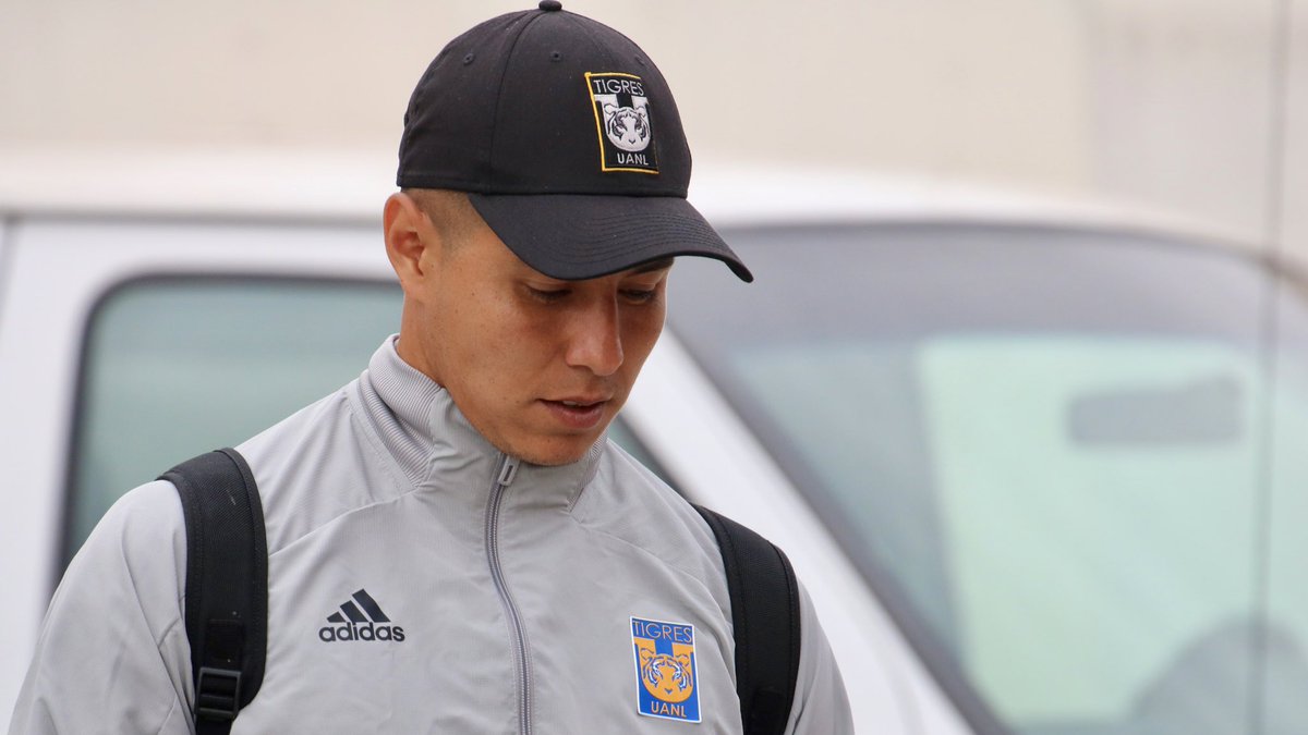 TigresOficial's tweet photo. ¡Con un sUeño en la mente! ➡️✈️

#TodoTigresXLaOctava 🇺🇦
#PerfilTigre 💪🏼 #EstoEsTigres 🐯 https://t.co/7WXAnNjlXp