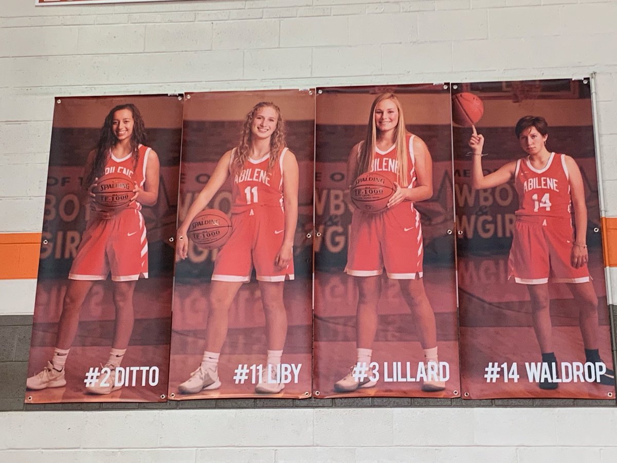 abilenegbb's tweet photo. Senior time!  Go Cowgirls! https://t.co/AVhLgVUx95