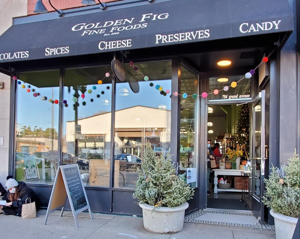 bmcclung's tweet photo. Another good spot for a #shoplocal #SmallBusinessSaturday stop - @goldenfig (or order online at https://t.co/Mx7rZqHK98) #TooLocalToFail @GreaterMSP https://t.co/Y1ggt1XAc3