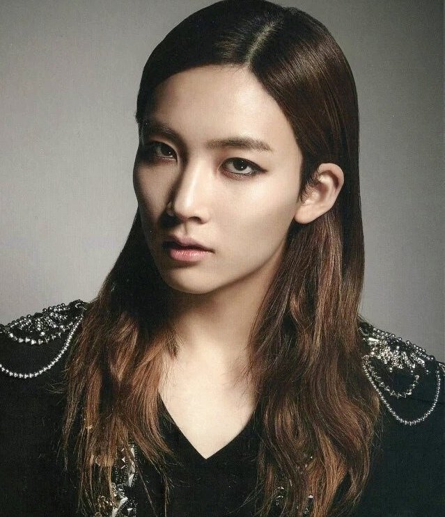 юн хан. юн хан пианист личная. юн хан. джонхан севентин 2021. джонхан севентин 2021.