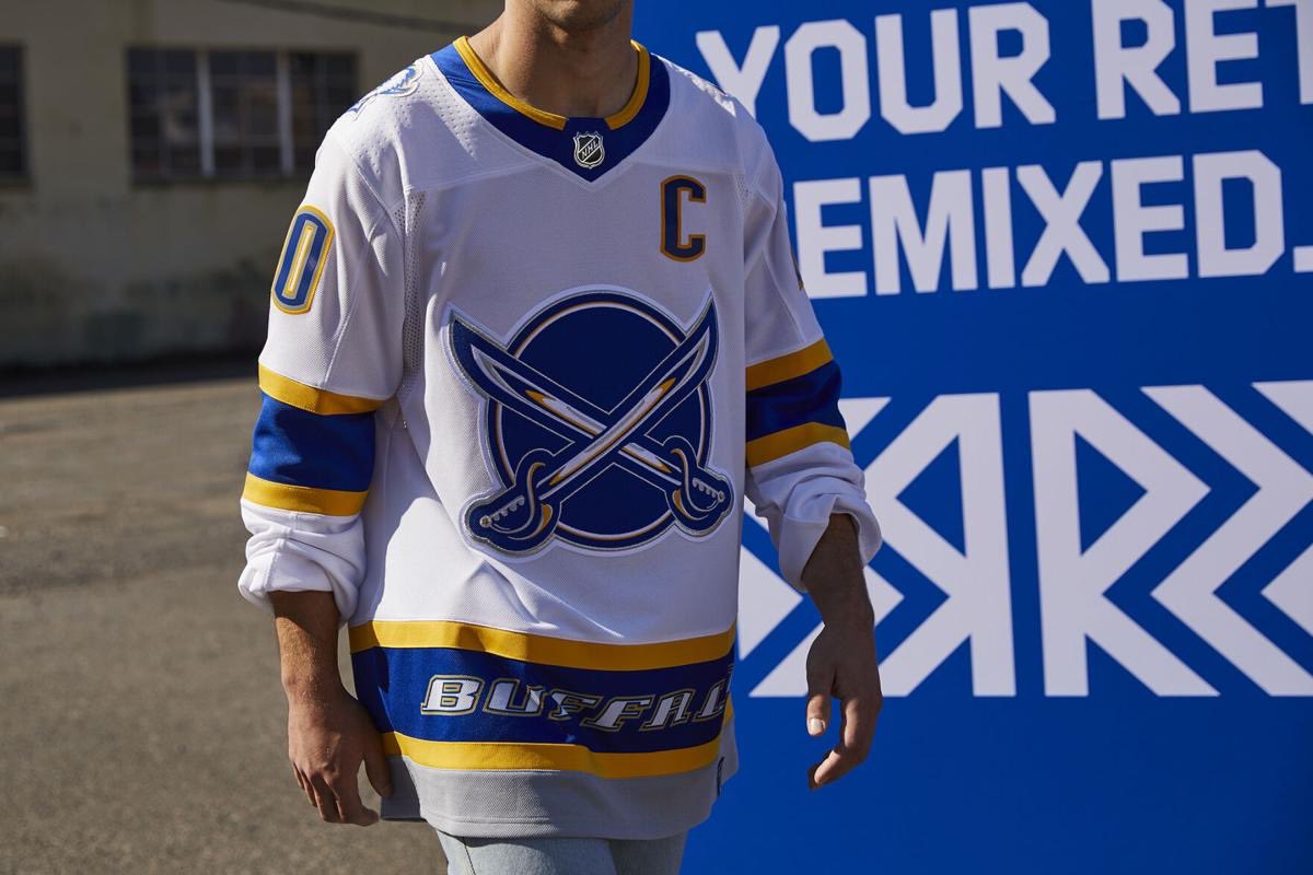 Here is the winner, with a little home town bias, of the #NHL #ReverseRetro jersey bracket! The @BuffaloSabres!!! #sabres #sabres50 https://t.co/0W0R4qsezO