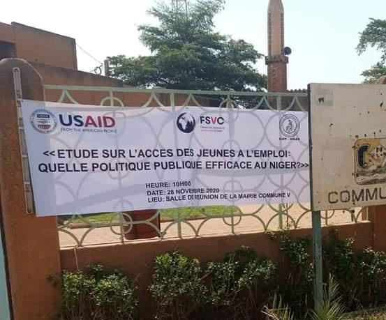 Shiganiger's tweet photo. #Niger
#USAID
#FSVC
#OSC #Organisation_de_la_Société_Civile
#Jeunes #Jeunesse
#Emploi
OJEP Niger, avec l'appui de FSVC a travers le projet SHIGA a organisé une activité aujourd'hui samedi 28 novembre 2020, au cours de laquelle plusieurs jeunes étaient présents. https://t.co/dQUdfMVJAW