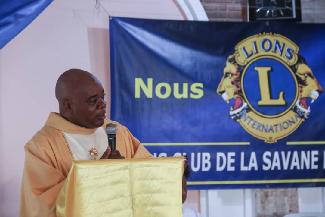 ccjgardere's tweet photo. Les #LionsClubs de la Savane de l’espoir des #Gonaïves a organisé une cérémonie d’intronisation des deux nouveaux Clubs #PierreRichardDuchemin &amp; #NoelEmmanuelLimage ce samedi 21 Nov 2020 au salon de St Charles. @lionsclubs @MBVBLions @lionsclubsIrl https://t.co/jaGgO2oaFP