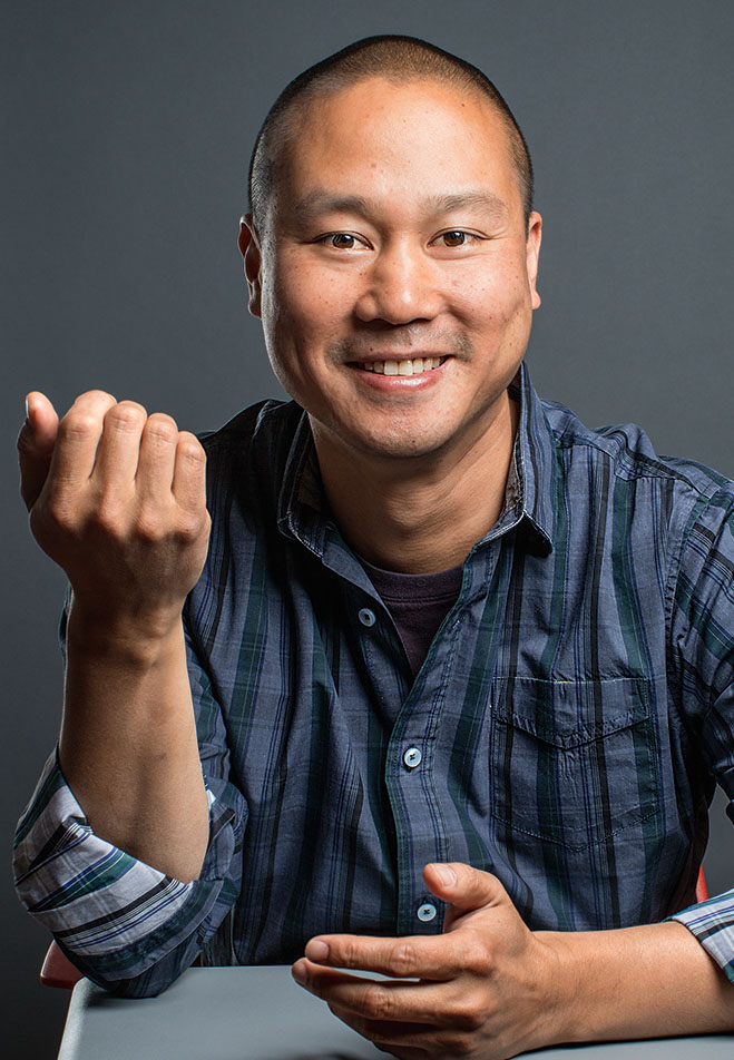 THREAD: The Web 2.0 world was a small community. Everyone knew and helped one another. Already successful, Tony Hsieh was always present, always active. He helped entrepreneurs, startups, big companies, and non-profits alike. His friendships were true and lasting. 1/