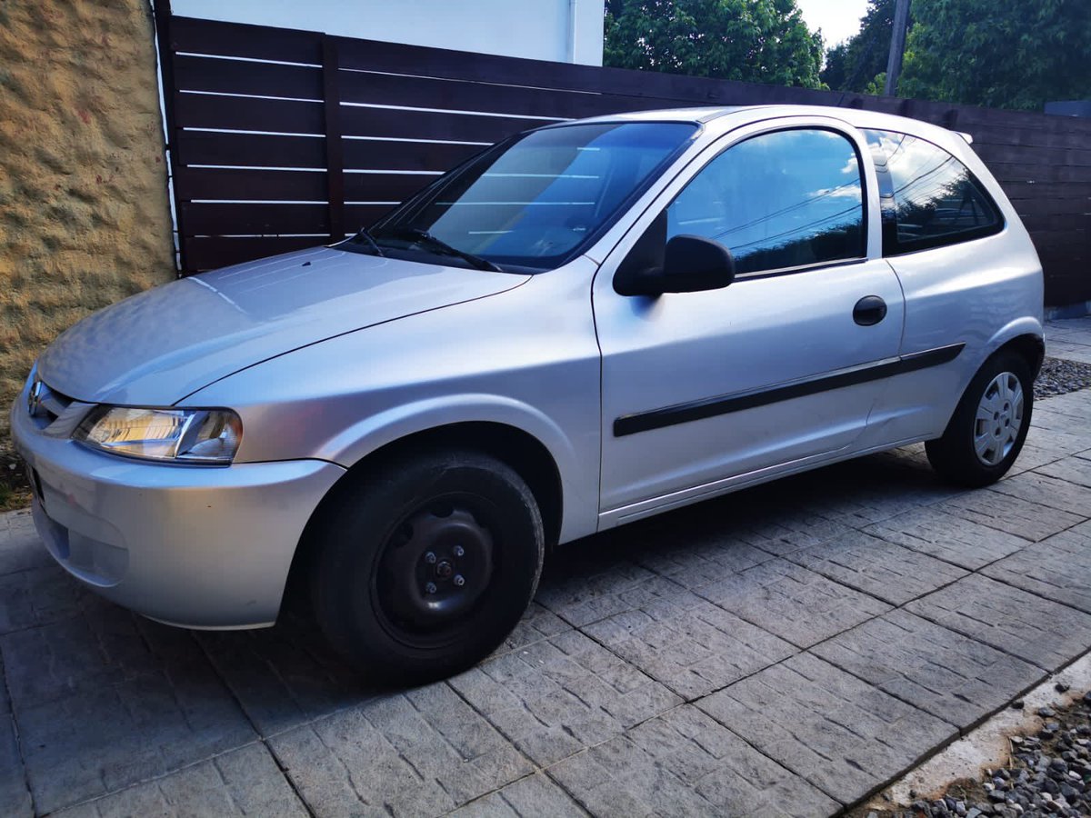 Hbueno22's tweet photo. - Chevrolet Celta 2001
- Motor 1.0
- 228.000 km
- Vidrios eléctricos colocados
- Limpiaparabrisas trasero
- Alarma 
- Sensor de luces automát
- Radio Pioneer con Bluetooth y manos libres 
- Parlantes Pioneer
- Cubiertas Goodyear 
- Patente anual $6000 

U$S 4500 💵

📲 099909300 https://t.co/GytJvLVTY7