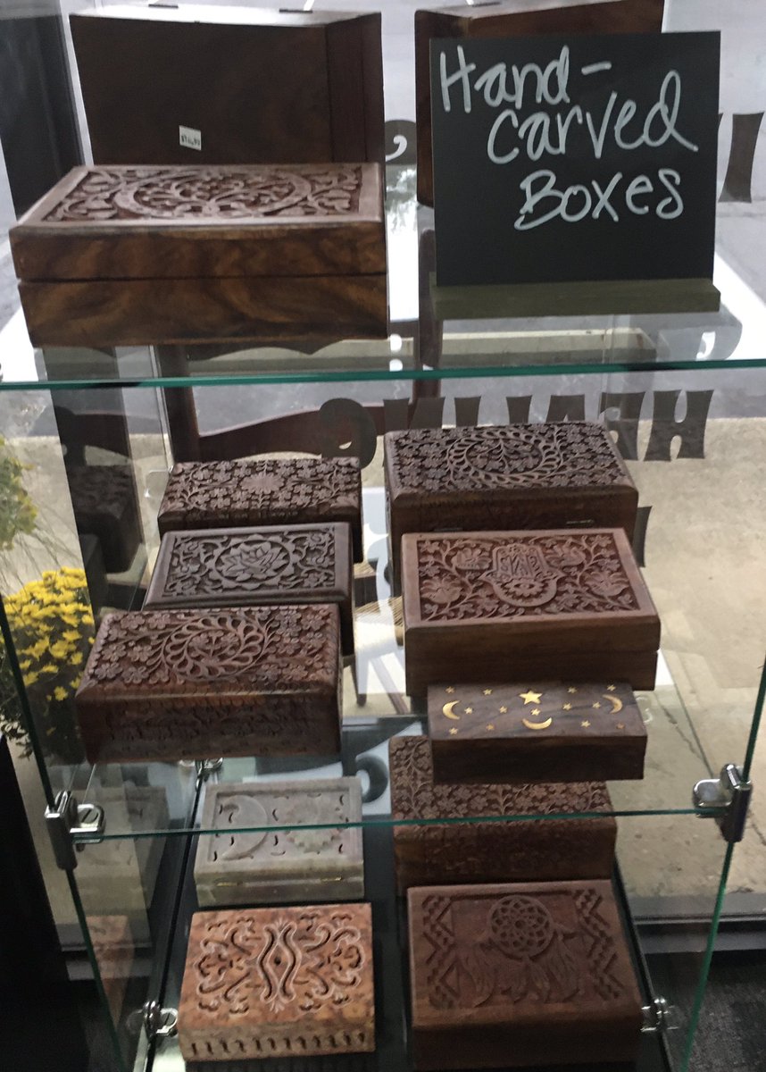 ssddminthill's tweet photo. Great gifts and cards come check us out! #SmallBusinessSaturday  #SmallBizSat #shopsmall #shoplocal #shopminthill https://t.co/Hv0BFaC3RG