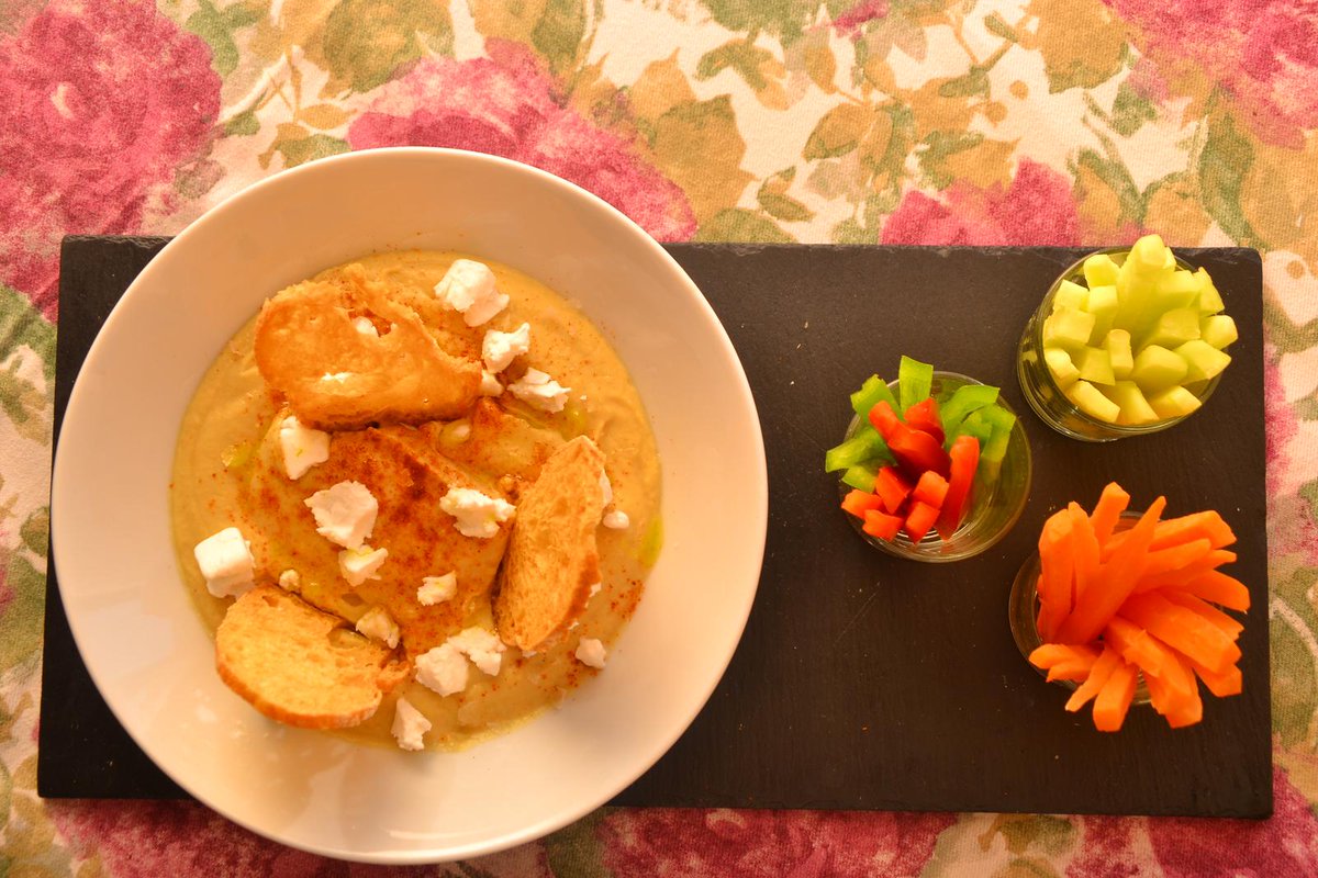 LorcaTaller's tweet photo. 🍽Has probado nuestro #Mutabal?
En #LasCaballerizasDelCastilloDeLorca te ofrecemos en nuestra carta un concepto culinario basado en la cocina de #LasTresculturas
⏰Abrimos nuestra #terraza todos los días de 11:30h a 16:00h
#LorcayTú #ComparteLorca #LorcaEnSefarad #ComeEnLorca https://t.co/hMAQxO89jV