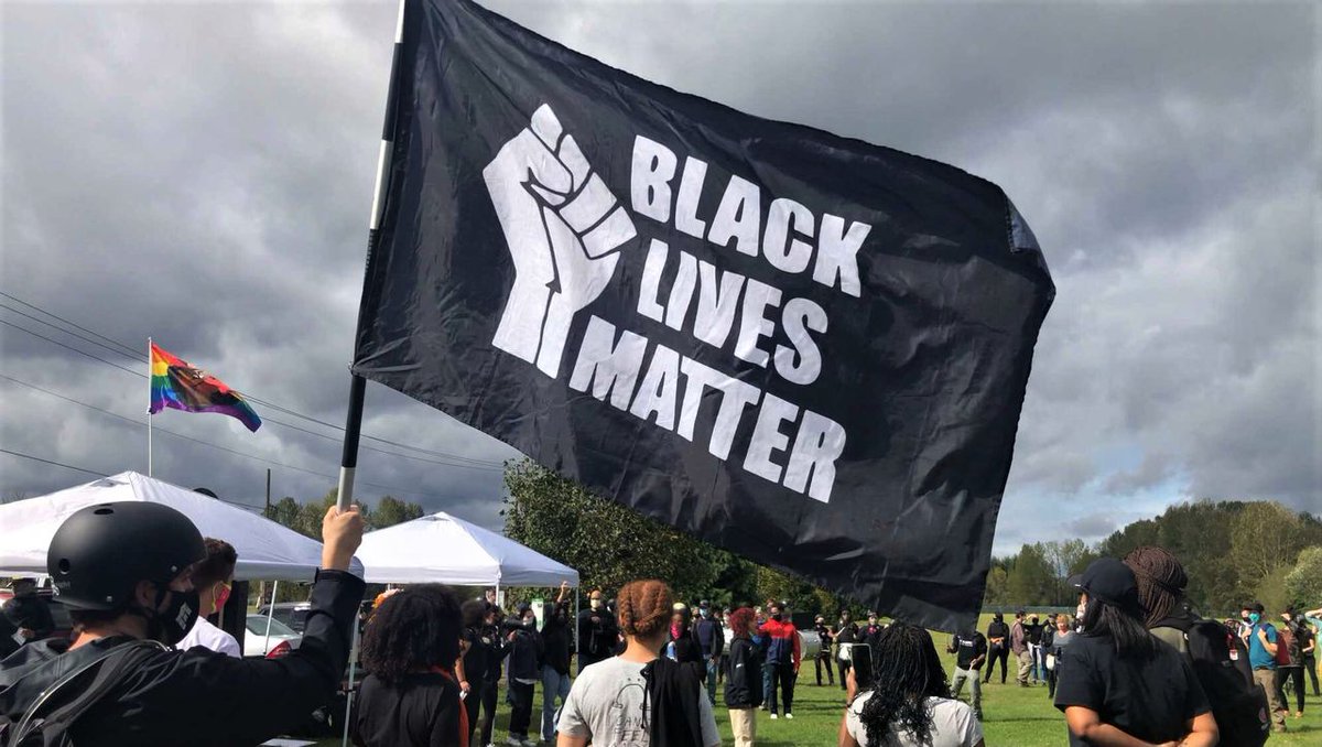 Oregonian's tweet photo. County investigators find no link between COVID-19 outbreaks and local protests https://t.co/EaNXfyWbpm https://t.co/AeNciacIXm