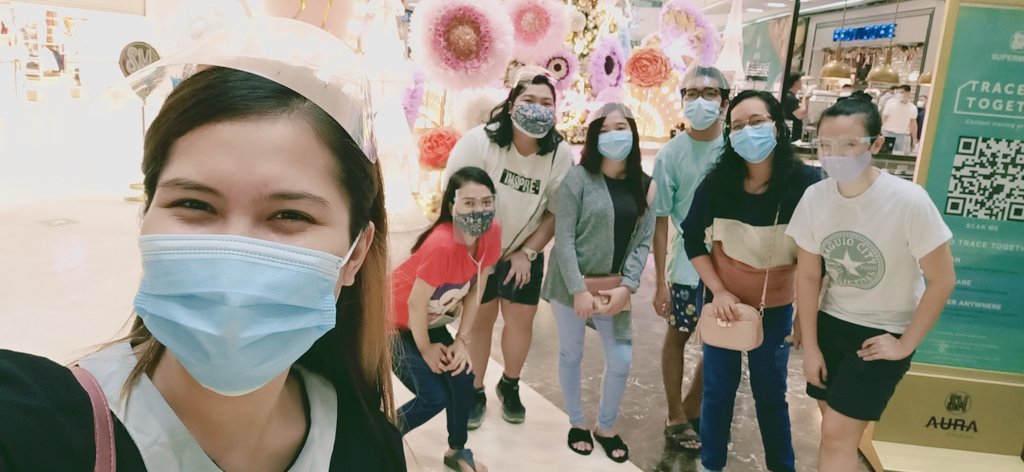 lhynlovesyou13's tweet photo. Highschool friends lang MALAKAS! 😅 #Georgeous #George #GetTogether2020 #Highschoolfriendship 😍 https://t.co/1VCuyxVADe