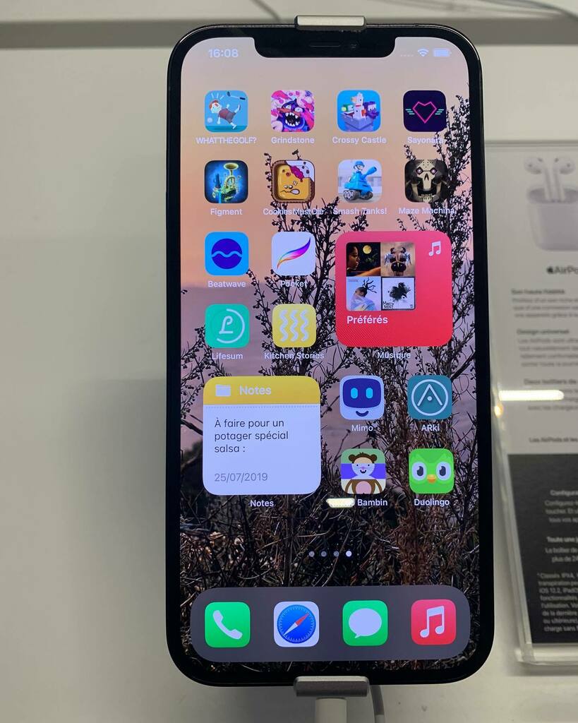 finalement je ne vois en vrai;) #apple #iphone12 #iphone12pro #iphone12promax #12pro #12promax #applesfresh #technology #design #pacificblue. #boulanger https://t.co/PwWphZ1fu4 https://t.co/mLJu583Chk