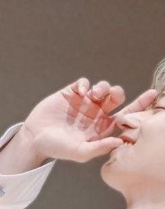 Juyeon's pretty handsa very important thread!