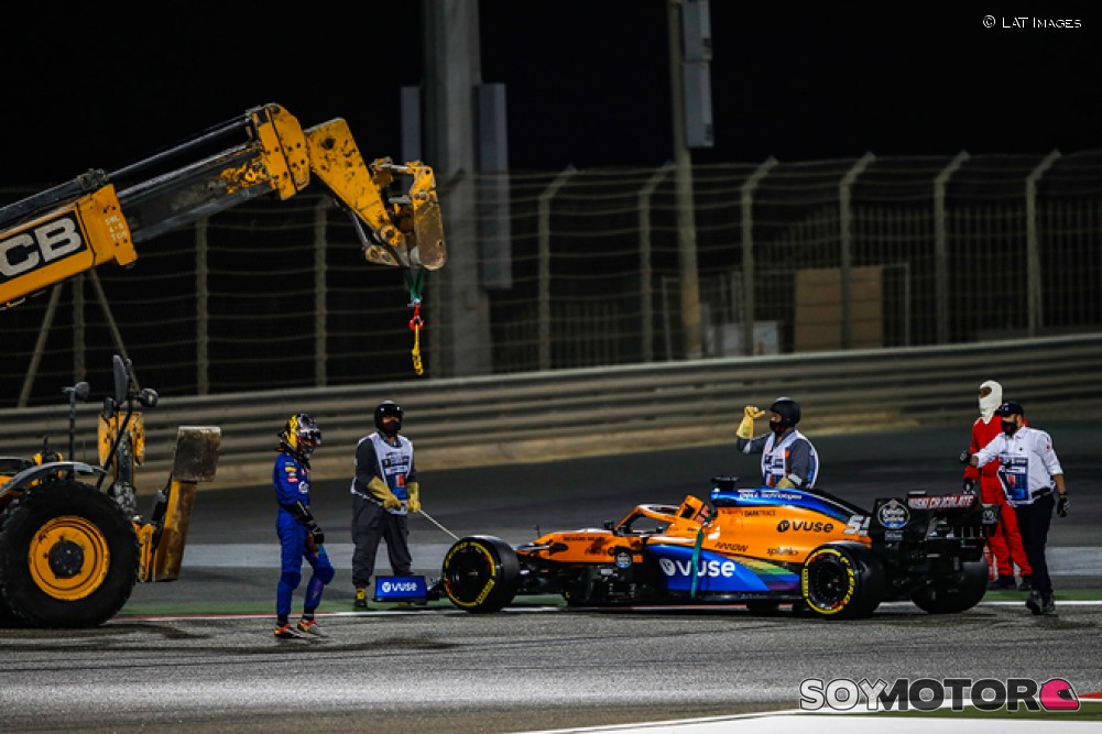 El problema de #Sainz fue un fallo en el freno trasero, confirma McLaren - https://t.co/In7lyRkjg4 #F1 #BahrainGP https://t.co/ddLx76O781