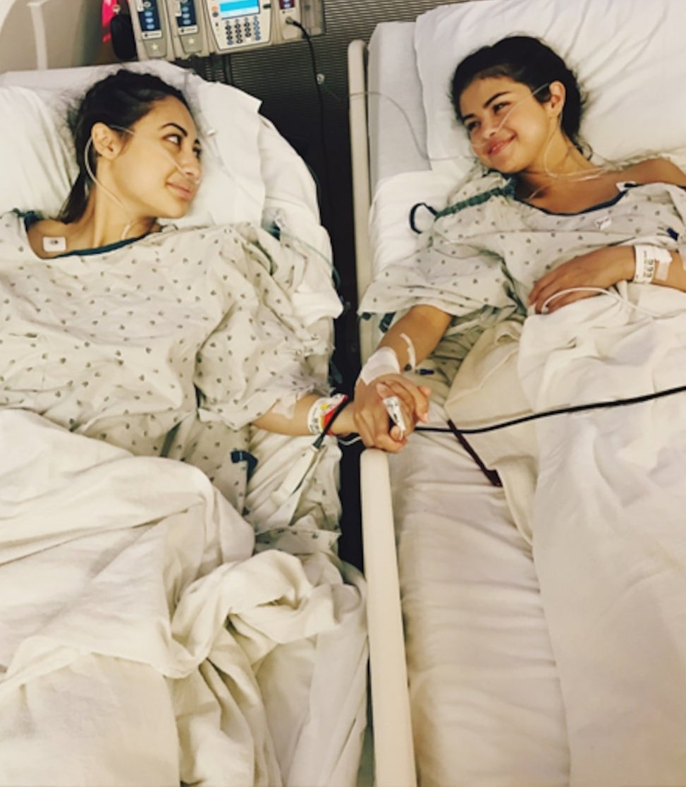 archivesgowmez's tweet photo. RESPECT SELENA GOMEZ. https://t.co/L2RUhwZfgW