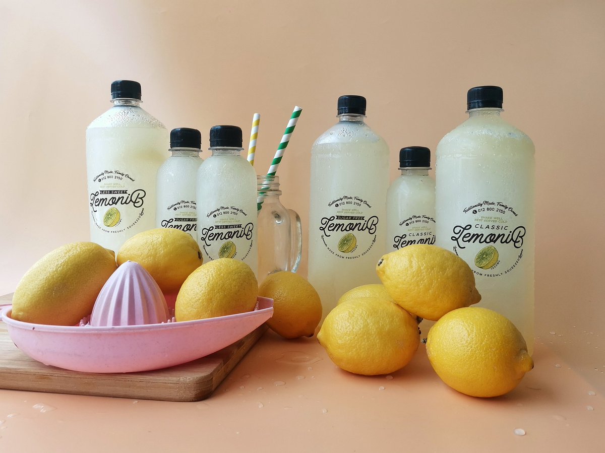 SyahiidOthman's tweet photo. [MOHON RT]

Segarkan hari2 anda with #Lemonib, everybody's favourite lemonade!

✅ Dibuat dengan lemon segar
🍋 Tanpa bahan pengawet
✅ Kaya dengan vitamin C
🍋 Sedap dan menggembirakan
✅ Delivery available

https://t.co/8PO85DT8Rq

@IblisTerlaknat  @FazreenIdham @meinmokhtar https://t.co/OIyrXx1Xjp