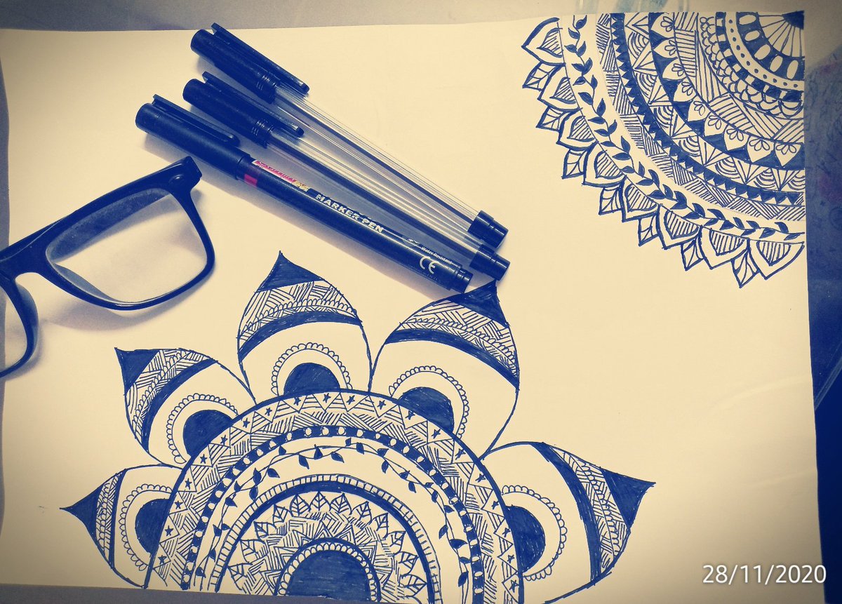 YMishiee's tweet photo. Just following some interesting ideas for fun
#firstmandala
#artislove
#justforfun https://t.co/o2vQkAhAT6