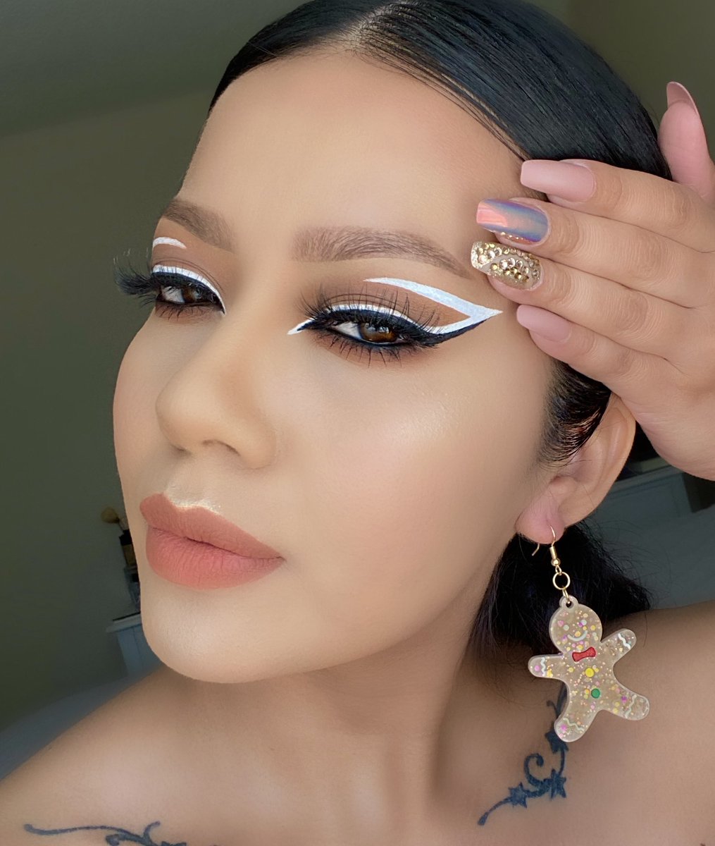 ESTELITASBEAUTY's tweet photo. https://t.co/zHbqSMGWOL
@ABHcosmetics @norvina #graphicliner #pretty #abh #ArianaGrande #nails @KissProducts https://t.co/OrAl6A5HzA