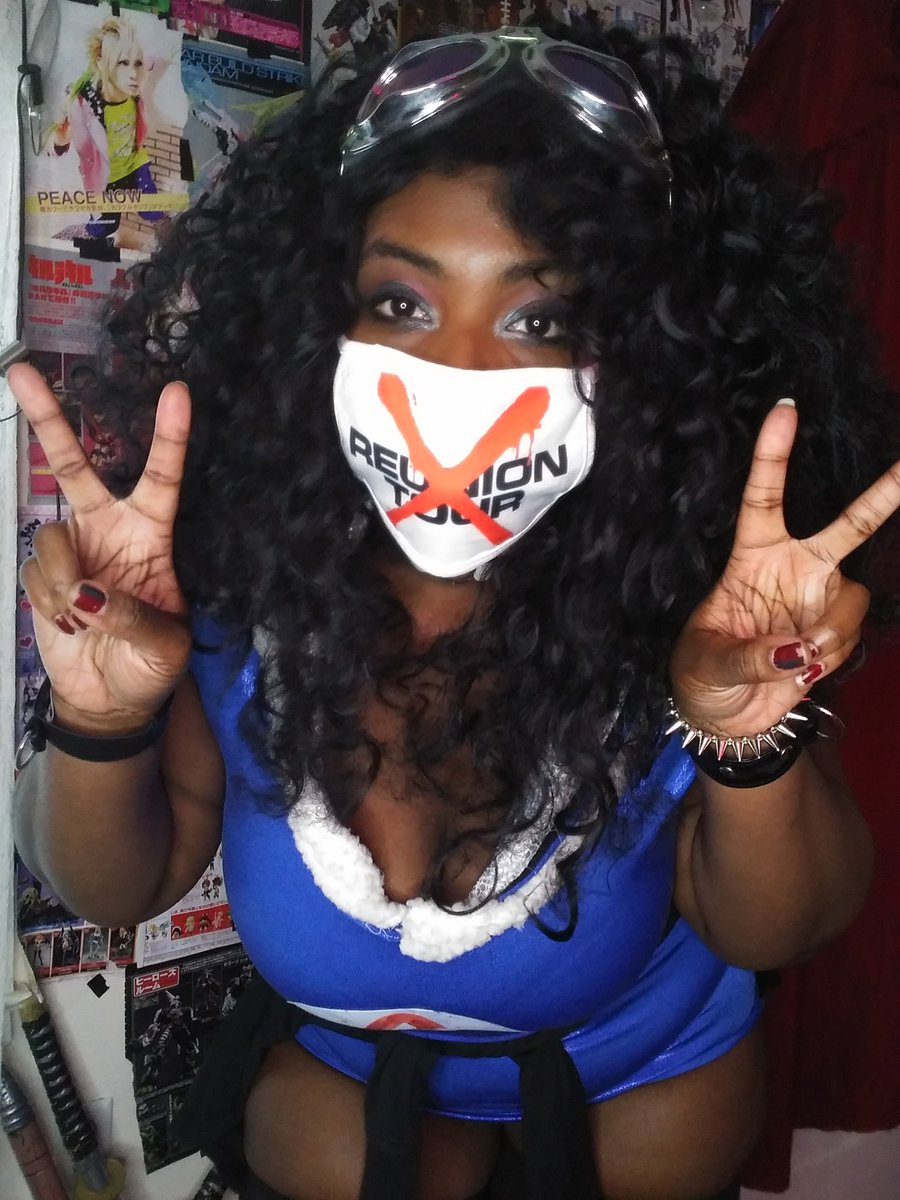 belleawsumcos19's tweet photo. Thanks @GameGrumps !!! One more mask for the reunion tour!
#dannysexbang #gamegrumps #notsogrump #proudlovely https://t.co/Rt3Xrkqz5y