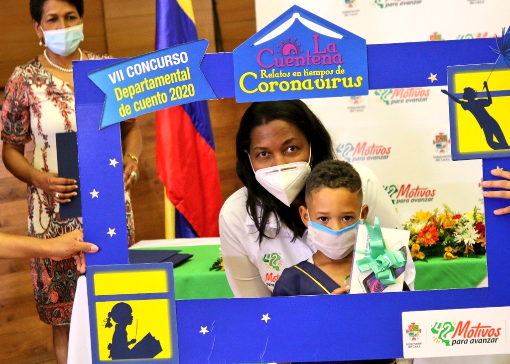 GobCauca's tweet photo. En la categoría uno evaluamos 284 trabajos. “Coquito el viajero” de Loghan Mina, I.E. El Ortigal de Miranda es el ganador. Se destaca la forma como relata el origen y la propagación del Covid como una especie de “coco” moderno que invadió el mundo y nos cambió la vida. https://t.co/UD8MkkruTe