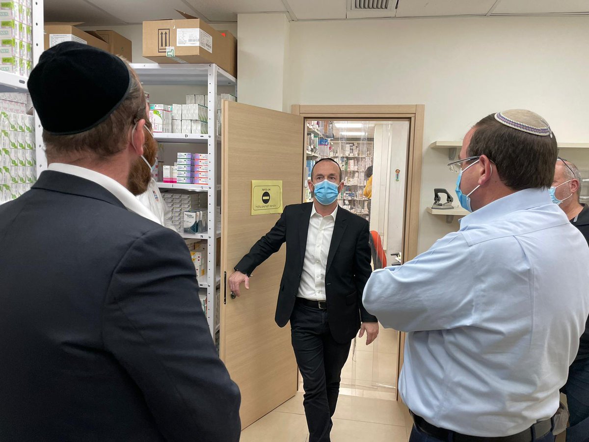 chaverim_'s tweet photo. סיור מנכ"ל הרשות לשירות לאומי אזרחי ראובן פינסקי ומטה הרשות יחד עם הצוות של ארגון 'חברים' בעמותת "חברים לרפואה"

#סיכום_שבוע_בשירות_אזרחי https://t.co/0k0s7c2Xkf