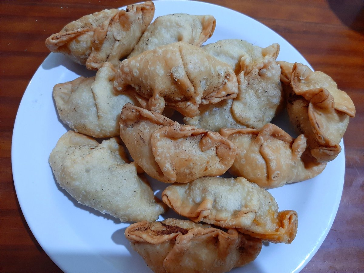 SantiagoTur1's tweet photo. Sábado de unos ricos pasteles, de carne, de pollo, de mondongo o de churqui. ¿Cual es tu preferido?
@turisargentina @Turismo_SDE @CesarPalumbo1 https://t.co/XGCpFMwyv1