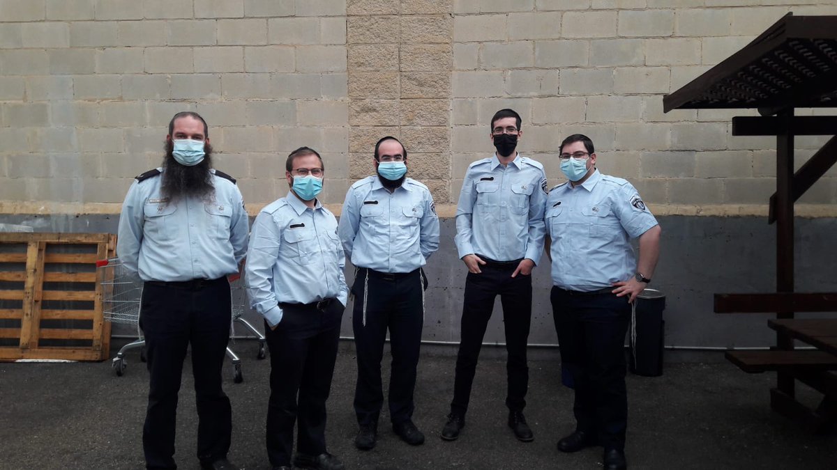 chaverim_'s tweet photo. קליטת בני שירות אזרחי מתוכנית "מעלות" כמפתחי תוכנה בשב"ס

#סיכום_שבוע_בשירות_האזרחי https://t.co/oYtpRH43BT