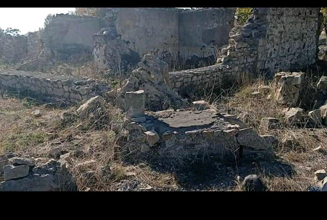 Rufat_Ahmadov05's tweet photo. The monument erected in memory of Hero of Soviet Union Jamil Ahmadov - before and after armenian occupation #StopArmenianVandalism #StopArmenianAggression https://t.co/hDMZrgvfho