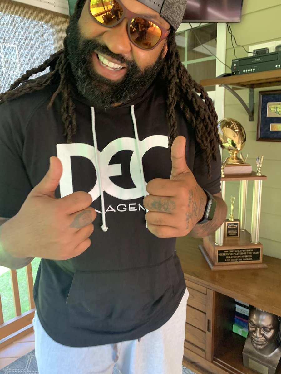 brandonspikes55's tweet photo. #teamdec https://t.co/3Yp840Sv1w