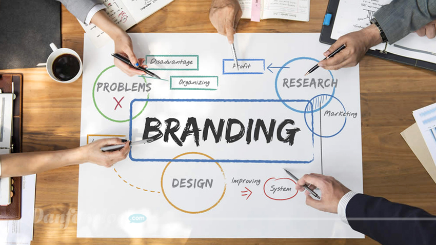 Effective Practices to Give Your Business Branding a Unique Makeover on a Low Budget: An essential key to staying relevant in business and appealing to your audience is to update your appearance and strategies. You need to effectively market your brand… dlvr.it/RmbplV