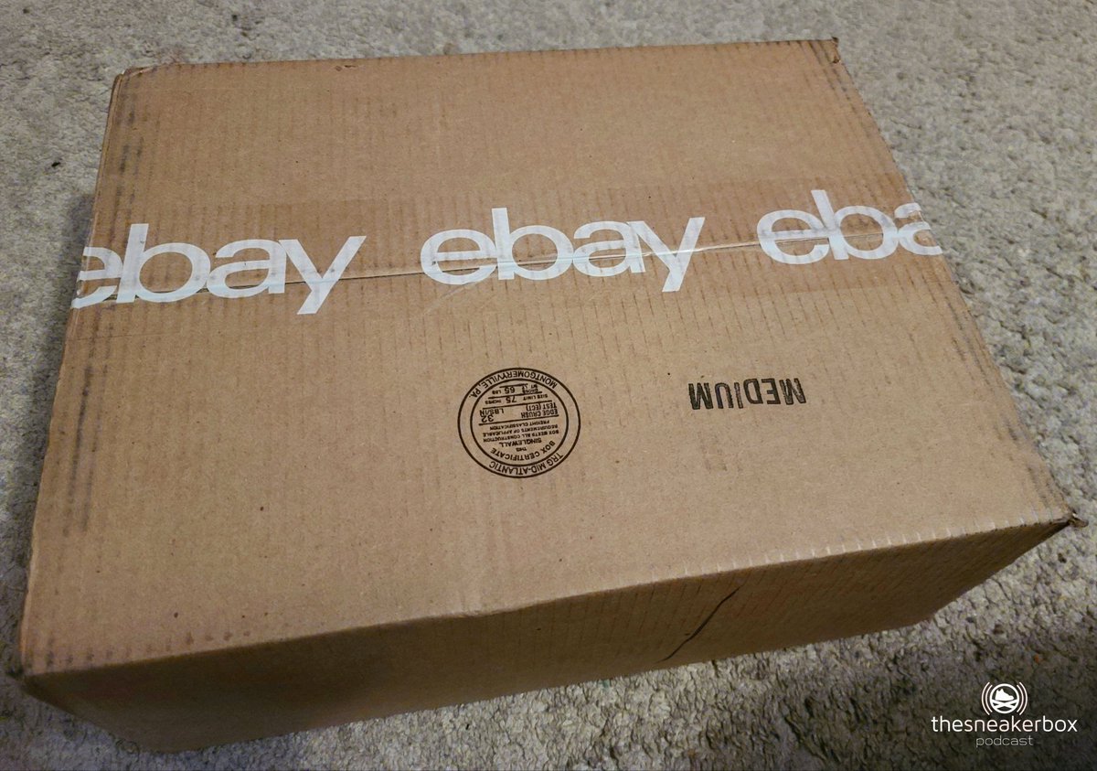 AfrikanCaesar's tweet photo. Note to brands like @eBay &amp; @Nike, you already have our business if you're shipping a package to us. You don't have to brand the packing tape too. At that point, the only people you're marketing to are would be thieves. Regular tape will do just fine..... https://t.co/J92Klew8cQ
