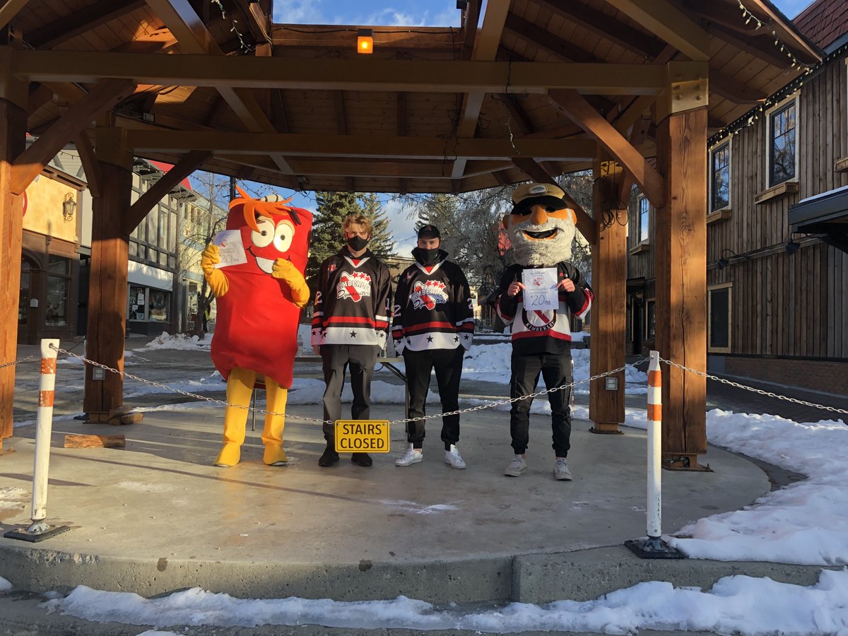 nitroshockey's tweet image. 50/50 Ticket sales today! The players out at locations selling 10-2. Find them in Platzl, Mark Creek Market and Save On Foods.
