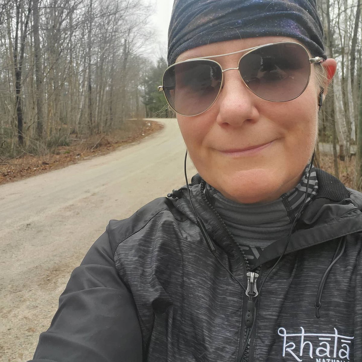 khala_naturals's tweet image. MAF training before and after. Sun at the start,  flurries at the finish. 
#lowheartratetraining #run #FitnessMotivation #fitover40