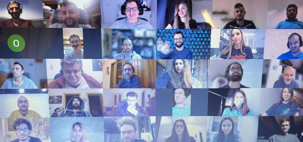 Droidconit's tweet image. 🙌 Seriously great work from all our speakers today, THANK YOU so much for all your support!

#droidconit #directtoyourdevice #AndroidConnected #Android4Everyone