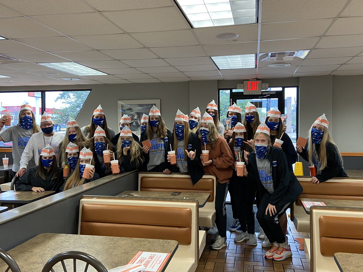 FwoodVolleyball's tweet photo. Huge shout out to @Whataburger for our pregame meal! Whataburger on a game day is #justhowwelikeit! 💙🐴🏐#unfinishedbusiness https://t.co/zGUw5Rx7ju