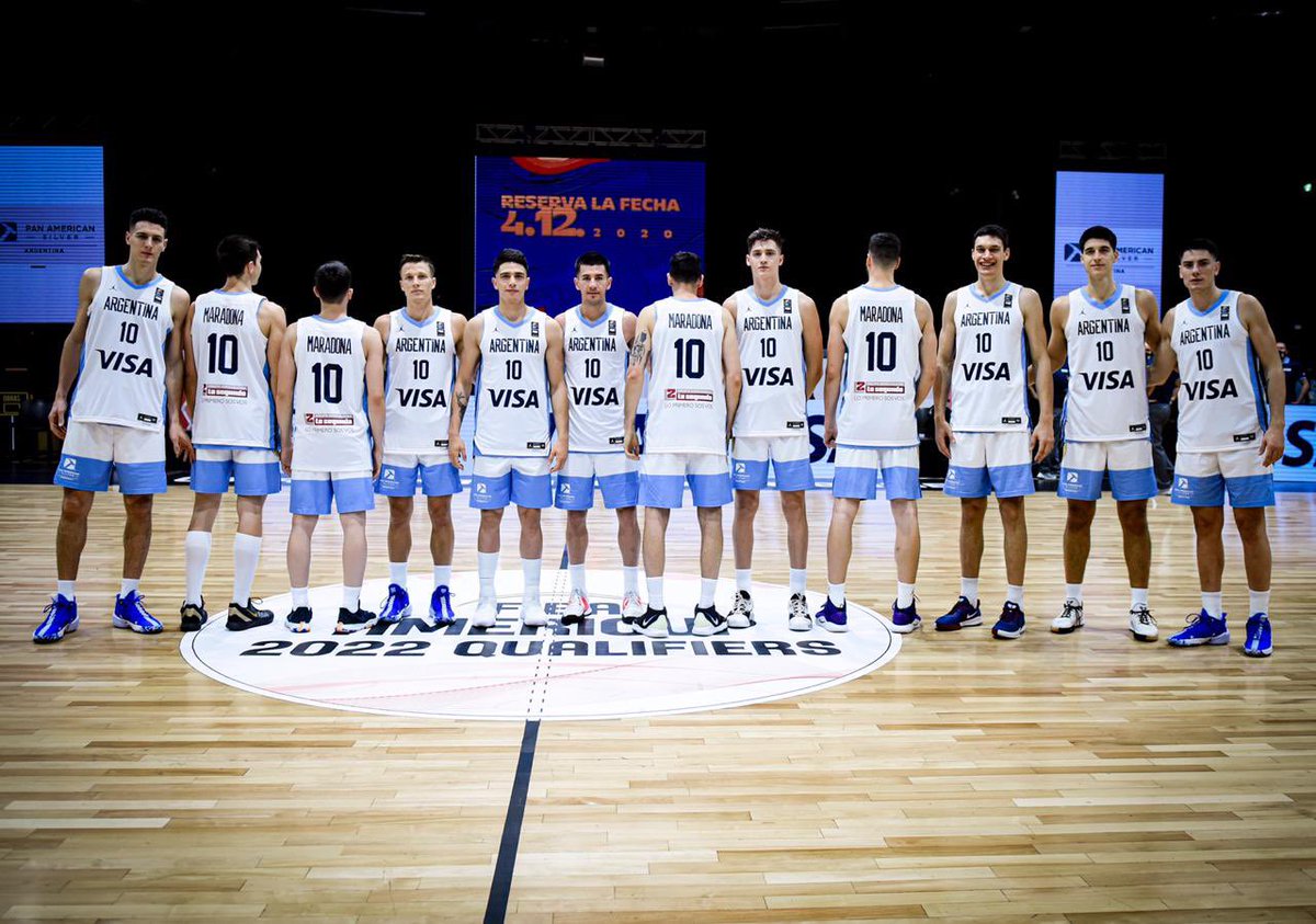 caelbasquet's tweet photo. Del básquet argentino a Diego https://t.co/TT42FC32pd