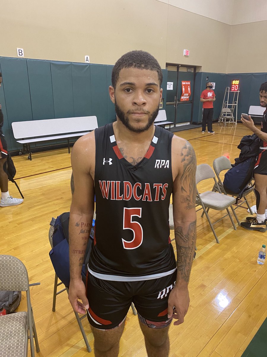 bigsloan32's tweet photo. Final: RPA College Prep  65- Loyalty Prep 58

⁦@ExposureOtr⁩ #ThanksgivingPrepClassic 

Michael Martin (RPA College Prep) came up big with 16 points and 9 rebounds https://t.co/v9uDSDIw6V