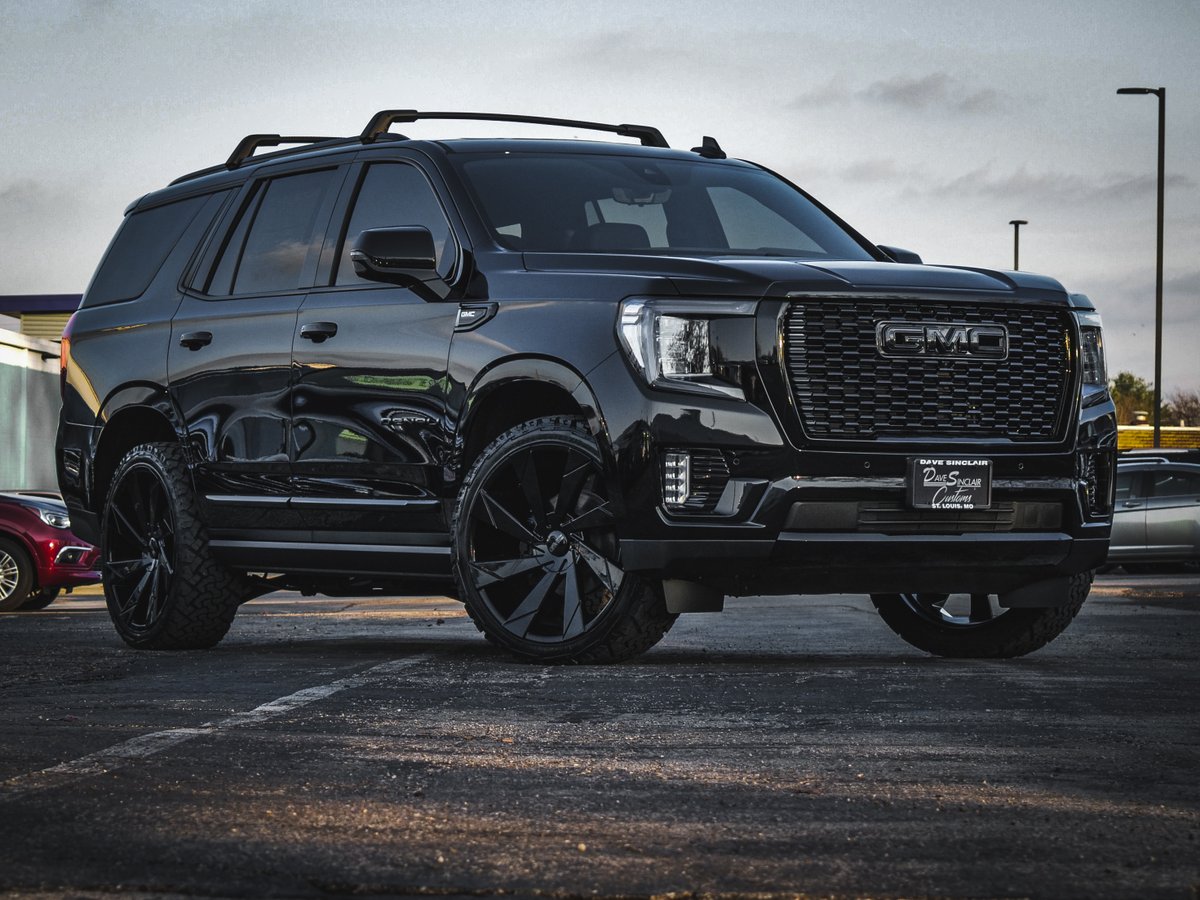 DaveSinclairGMC's tweet image. Black as Knight. 

New from our Dave Sinclair Customs team. 

Check out the full album here: bit.ly/3mtOyvq

Shop this vehicle here: bit.ly/3mgRlrZ

#customvehicle #customtruck #customsuv