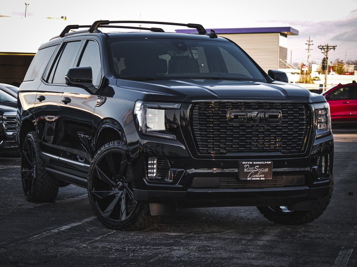 DaveSinclairGMC's tweet image. Black as Knight. 

New from our Dave Sinclair Customs team. 

Check out the full album here: bit.ly/3mtOyvq

Shop this vehicle here: bit.ly/3mgRlrZ

#customvehicle #customtruck #customsuv