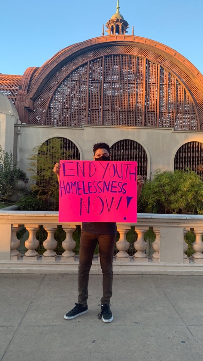 sdyouthservices's tweet photo. November is National Runaway Prevention and Homeless Youth Awareness Month. Did you know that there are more than 1,500 youth living on the streets of San Diego each  night? No #youth deserve to be #homeless. Help us raise awareness. More info at https://t.co/ESMpDGXb1g. https://t.co/B1LZZ2DYWl