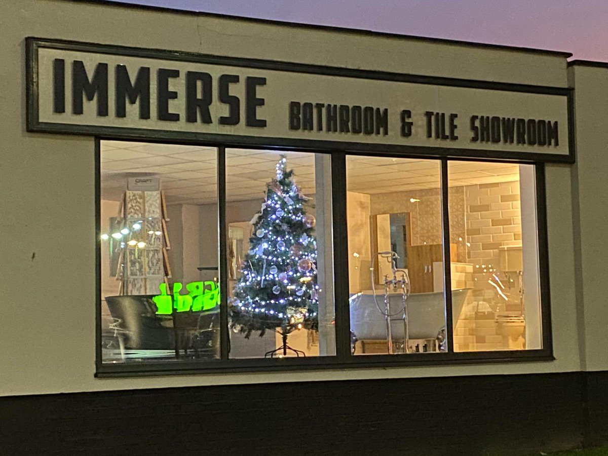 Chrishilly1987's tweet photo. Some festive spirit in the showroom this afternoon getting ready to open again next Wednesday. @ImmerseBathroom #festivespirit https://t.co/FDMG0IFL0t