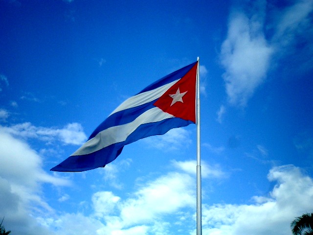 #Cuba
#SacaTuBanderaXLaRevolución
@Shanelys__Mas 
@HectorPerezRod8 
@MarioFernndezV4 
@ValeraJimnezAc1 
@CaimanGuerrero 
@SayasRivera
